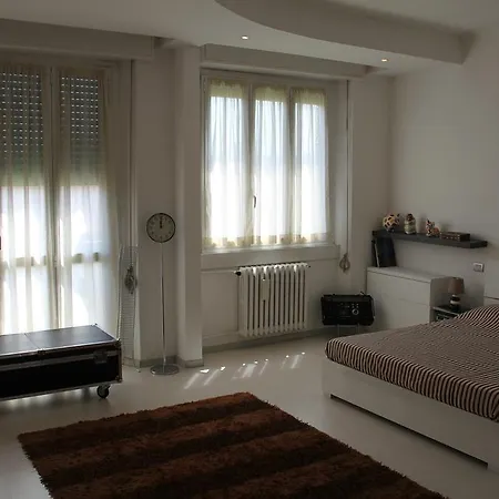 Apartament In Town *