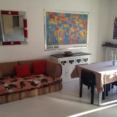 Apartment In Town